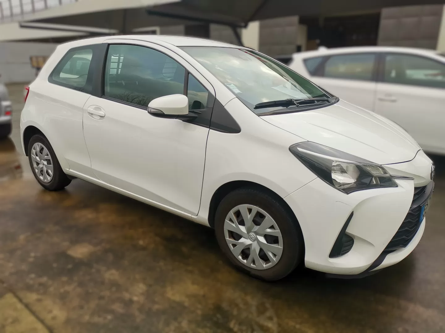 Toyota  Yaris Bizz - foto 3