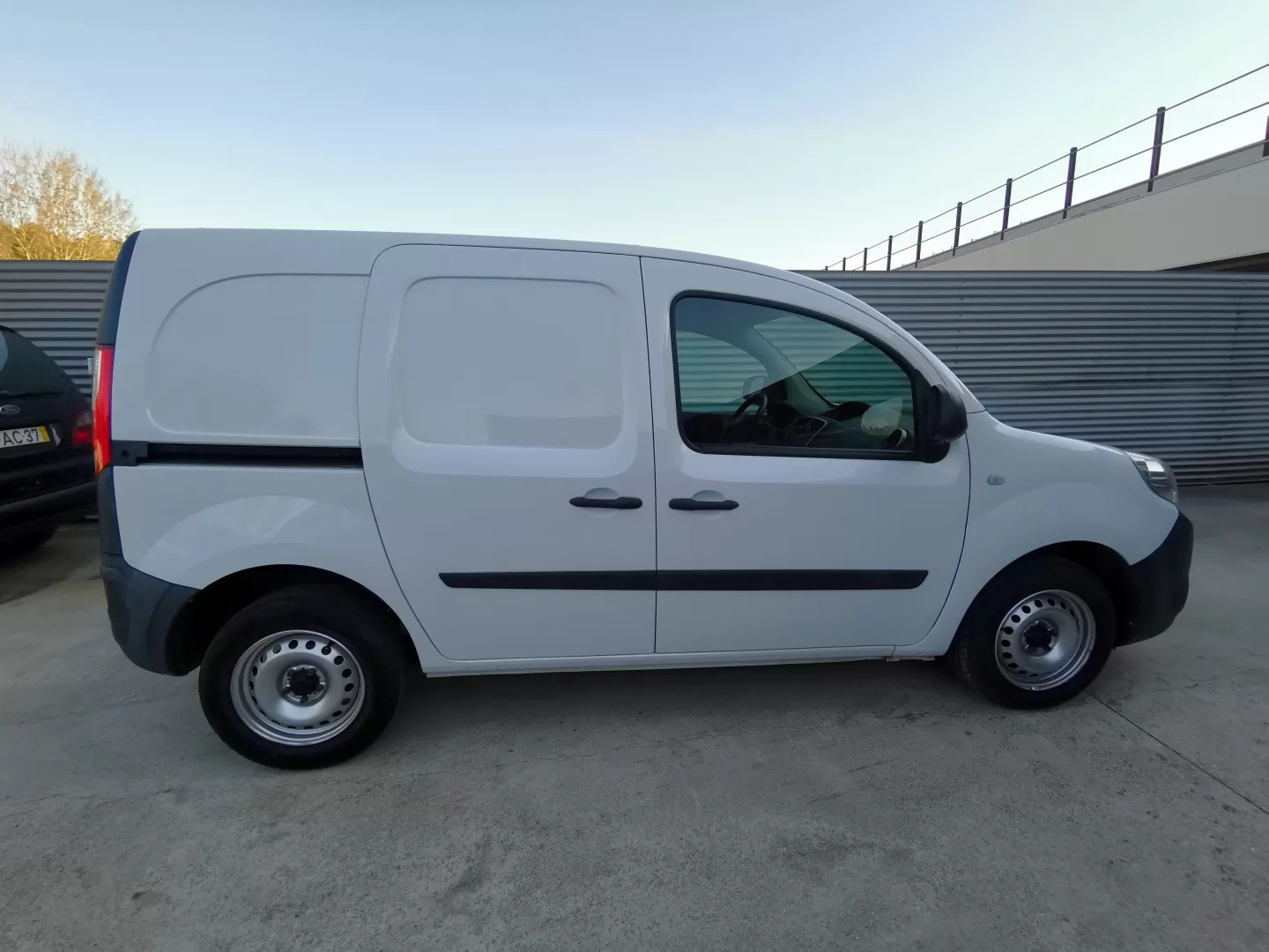 Renault  Kangoo DCI - foto 2