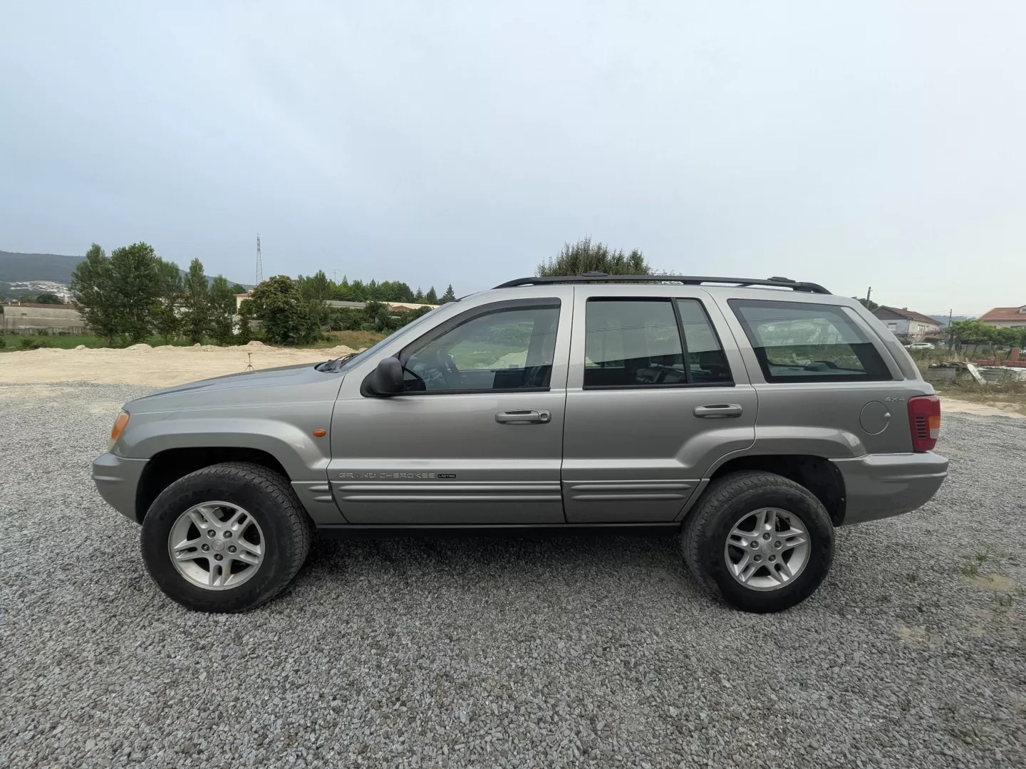 Jeep Grand Cherokee LIMITED 1.9 TDI MANUAL - foto 3