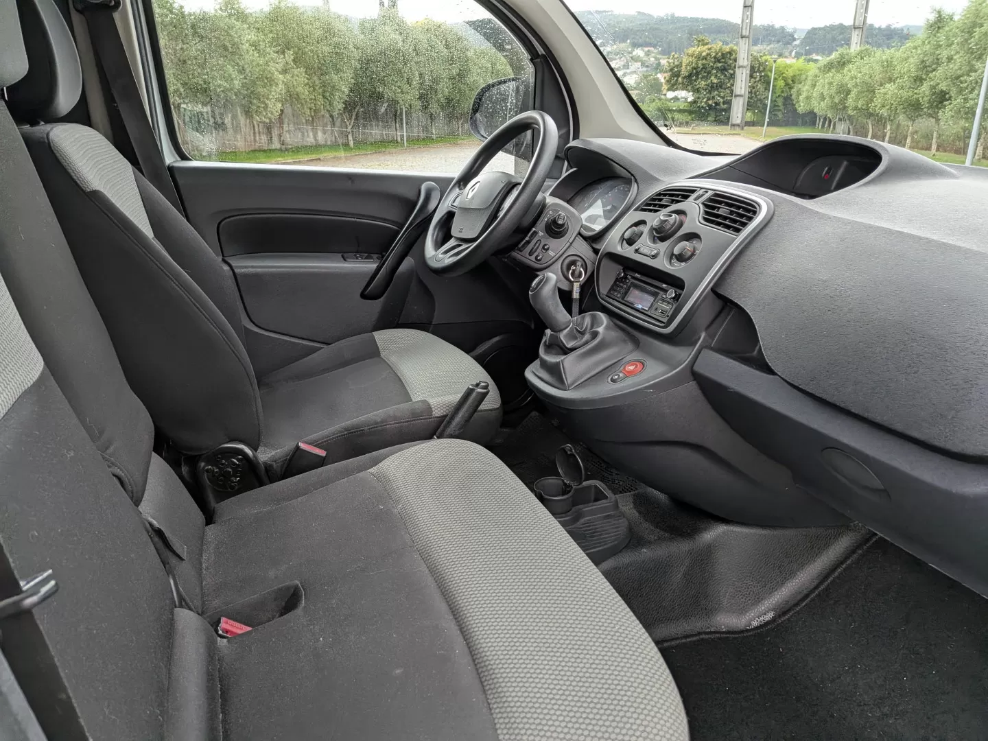 Renault  KANGOO - foto 8