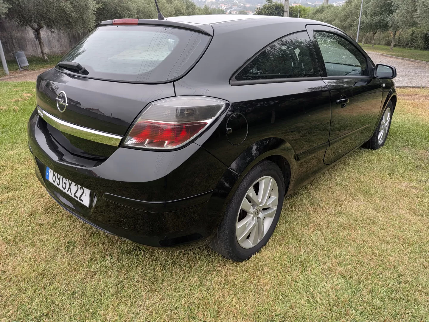 Opel  ASTRA GTC 1.7 - foto 5