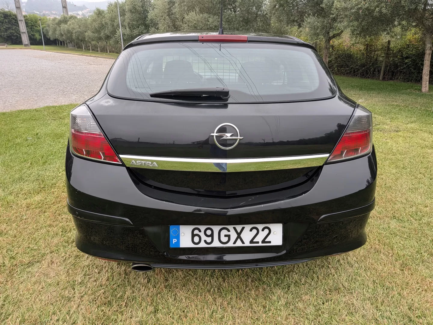 Opel  ASTRA GTC 1.7 - foto 6