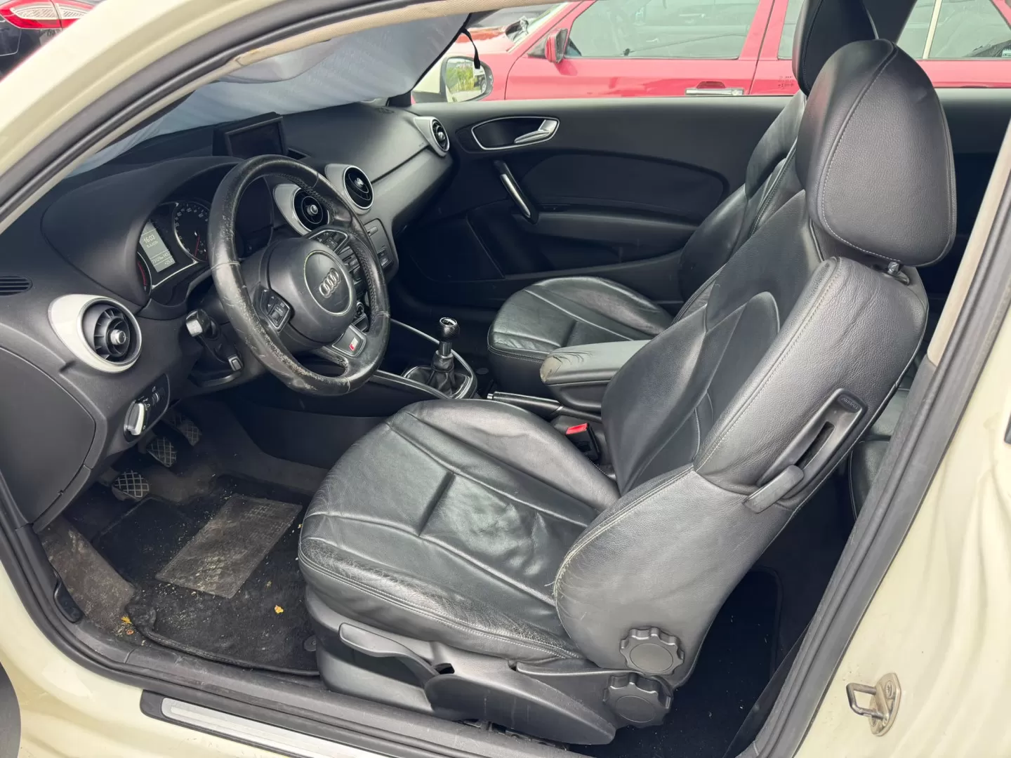 Audi A1 1.6 TDI S-line 99g - foto 4