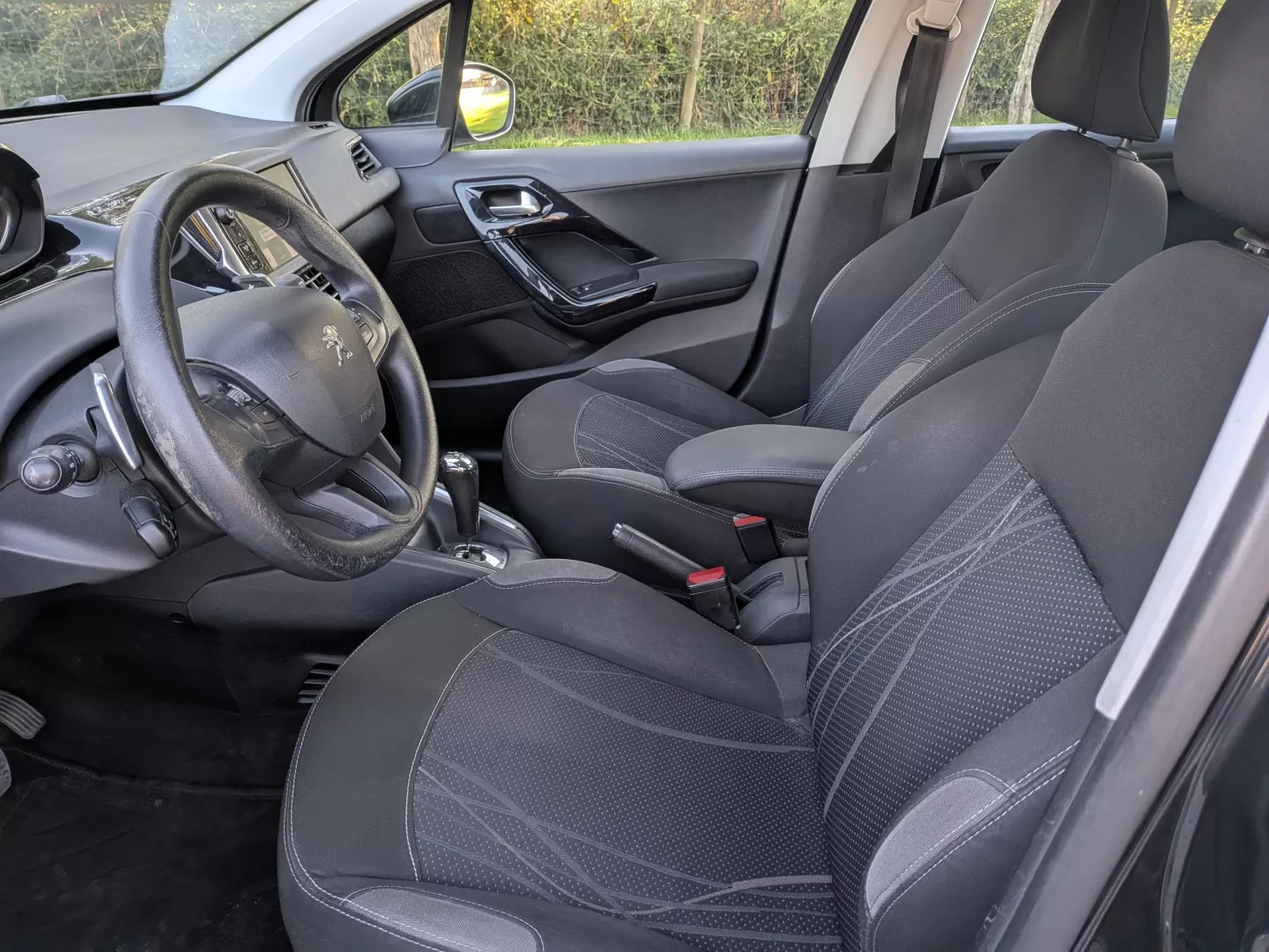 Peugeot 208 1.4 HDi Active - foto 8