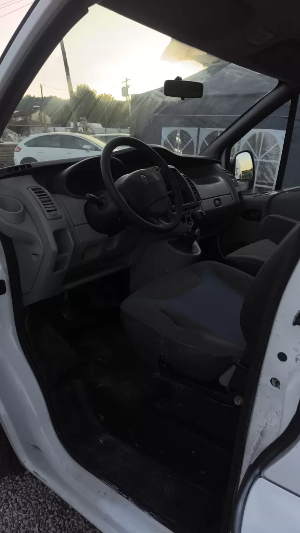 Renault Trafic 2.0 dCi L1H1 1.2T115 - foto 8