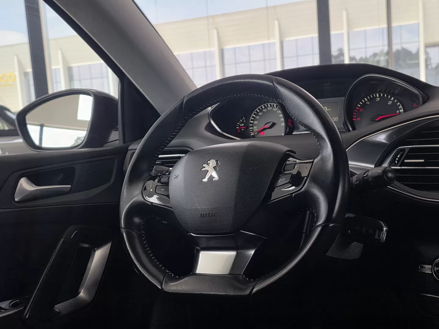 Peugeot 308 SW 1.6 BlueHDi Style - foto 8