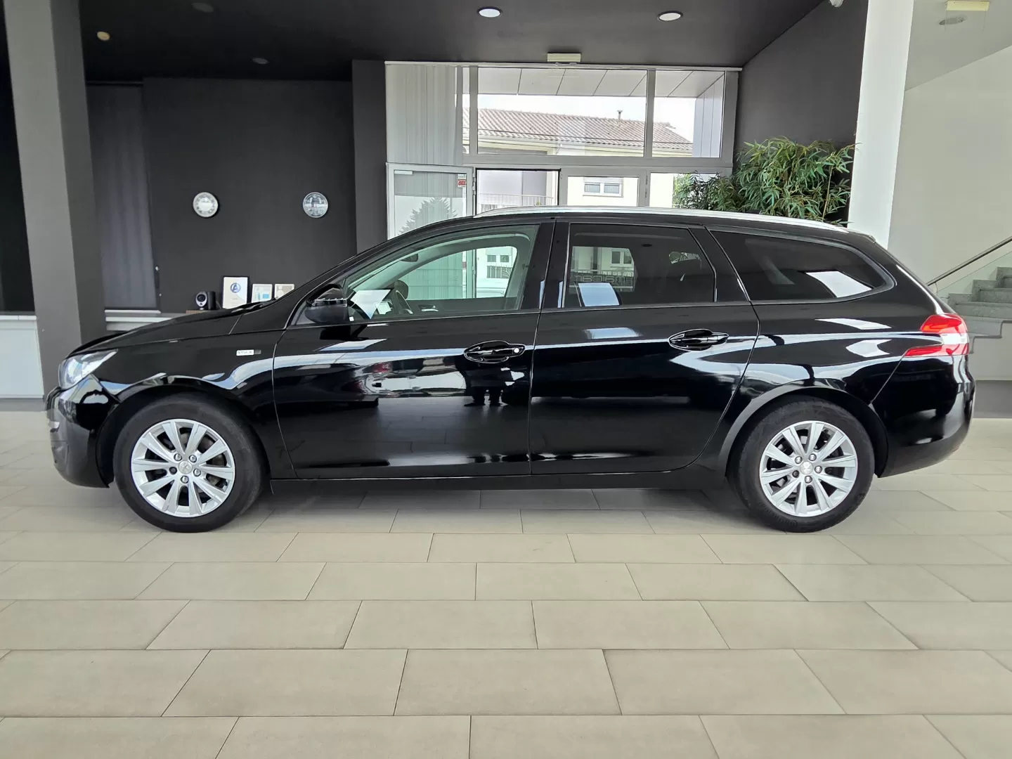 Peugeot 308 SW 1.6 BlueHDi Style - foto 3