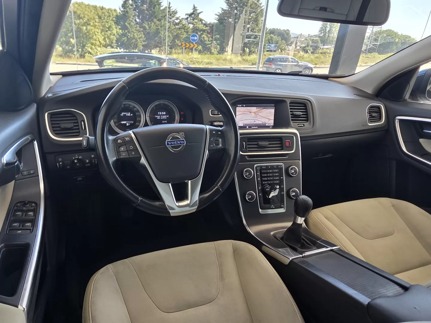 Volvo V60 1.6 D2 Momentum Eco - foto 7
