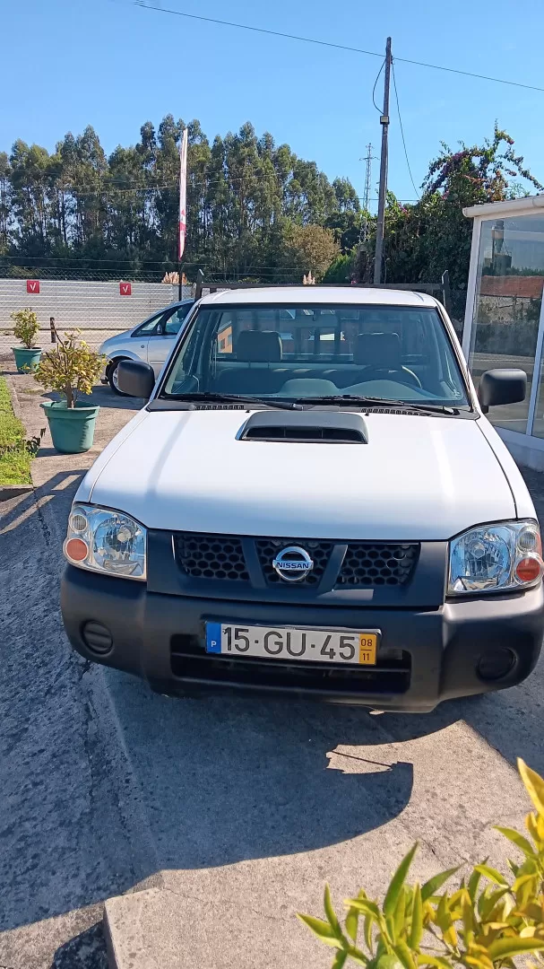 Nissan  Pick-Up - foto 2