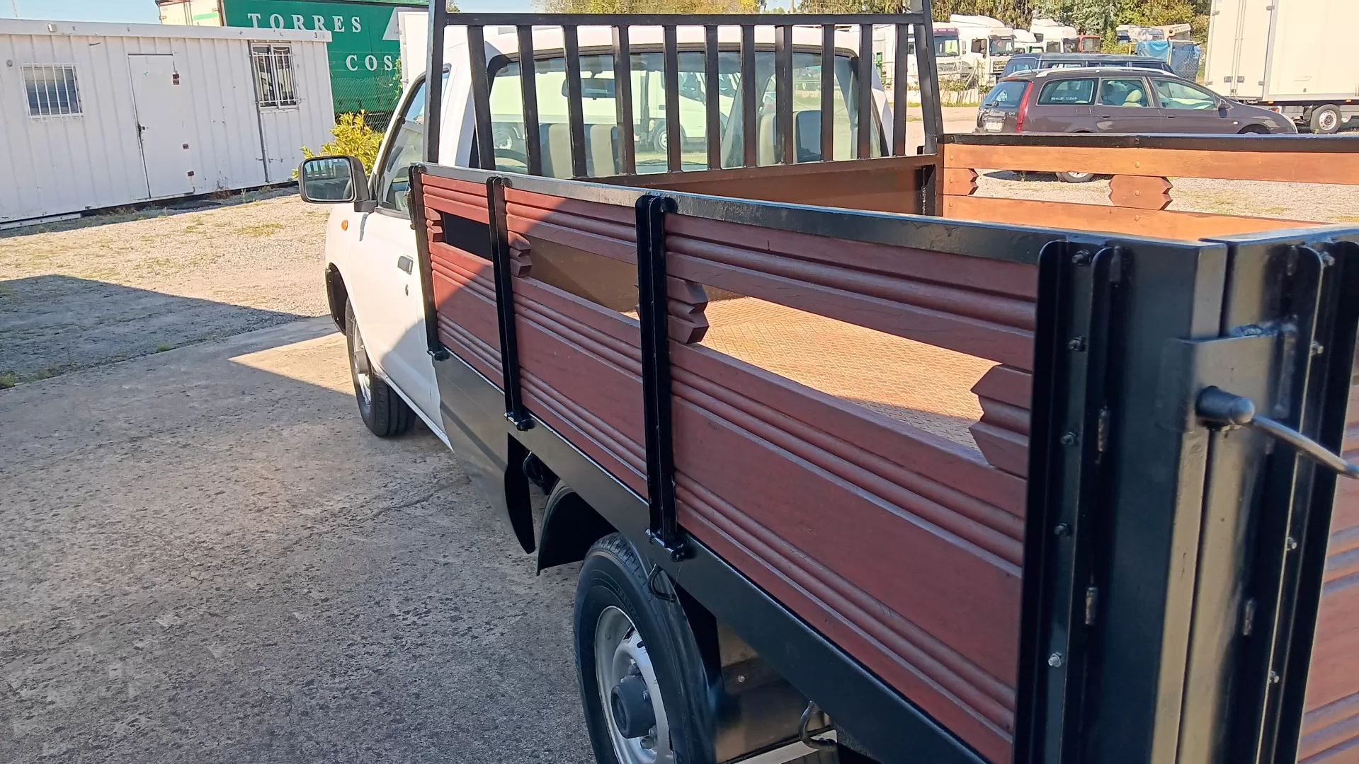 Nissan  Pick-Up - foto 7