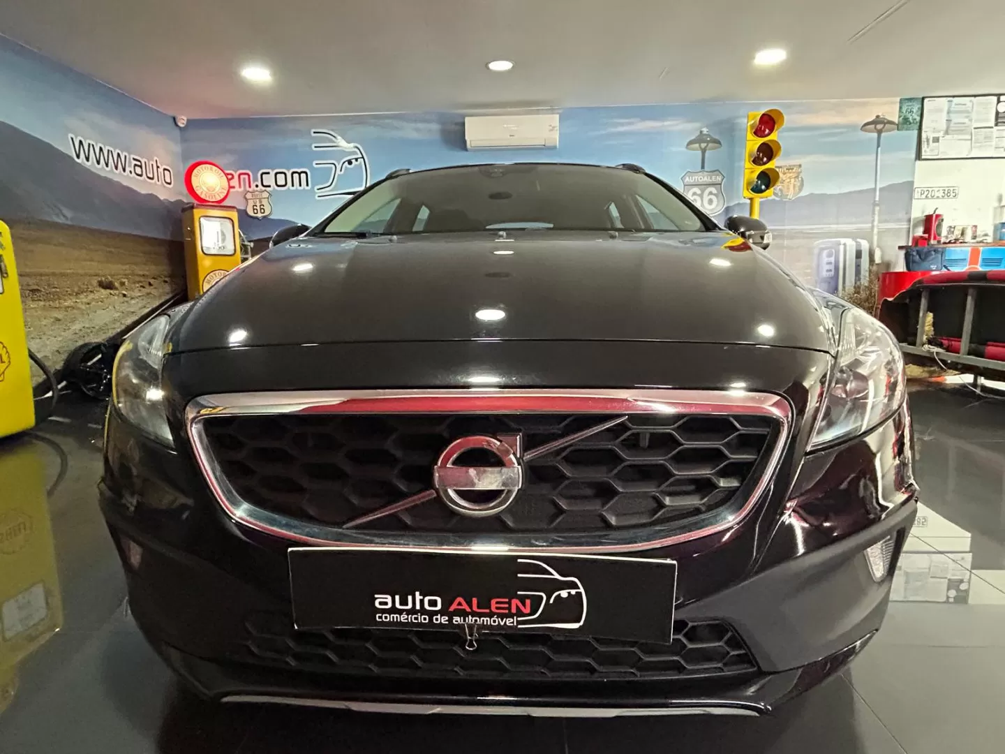 Volvo V40 Cross Country 1.6 D2 Kinetic - foto 2