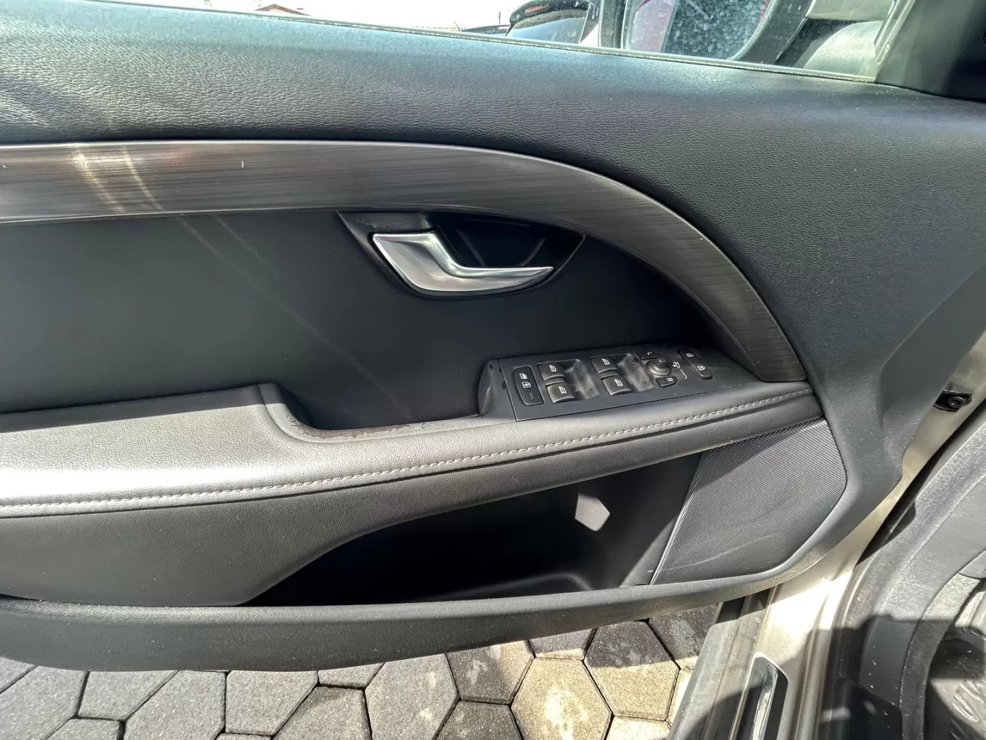 Volvo XC 70 2.0 D4 Momentum - foto 8