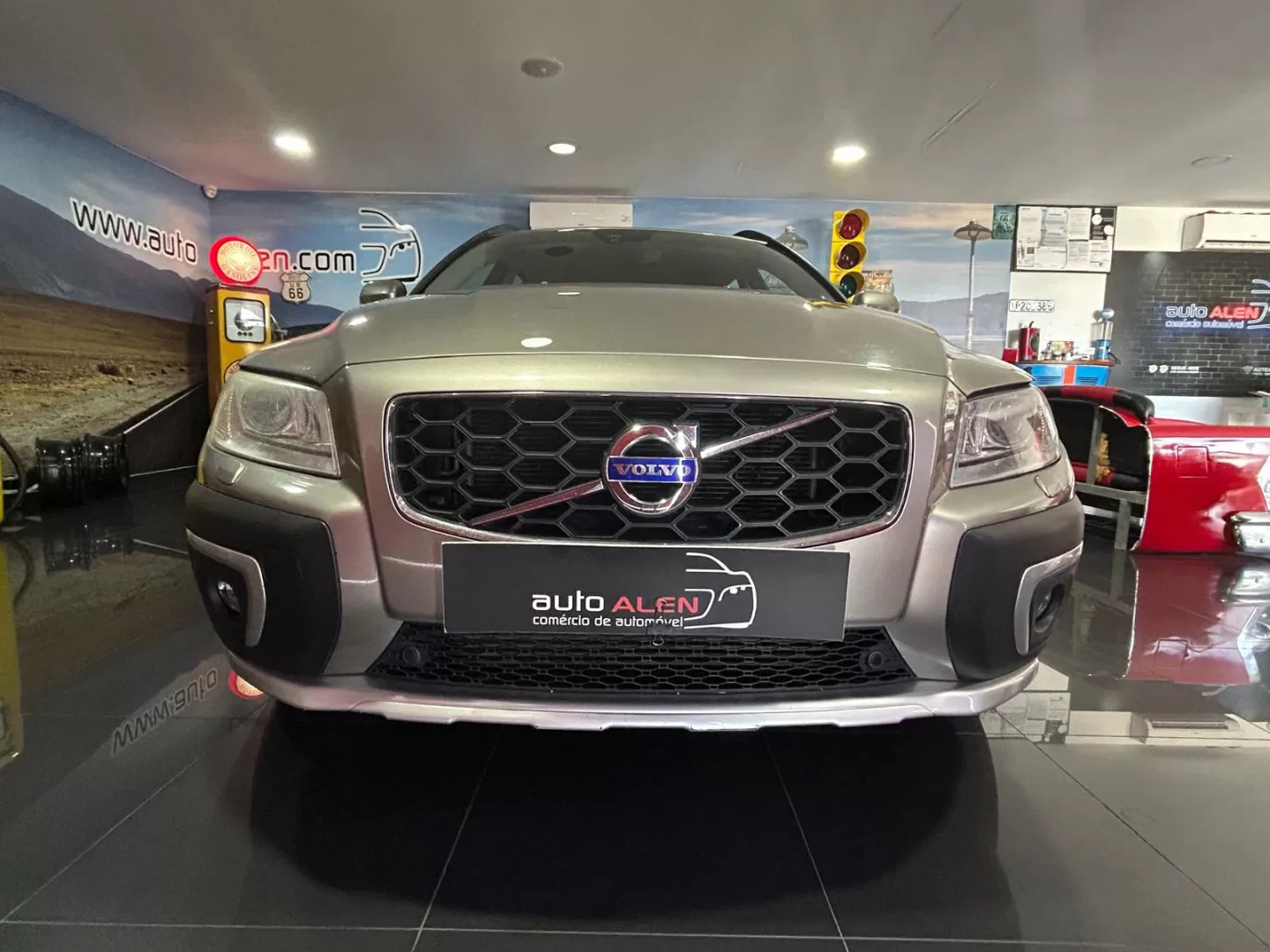 Volvo XC 70 2.0 D4 Momentum - foto 2