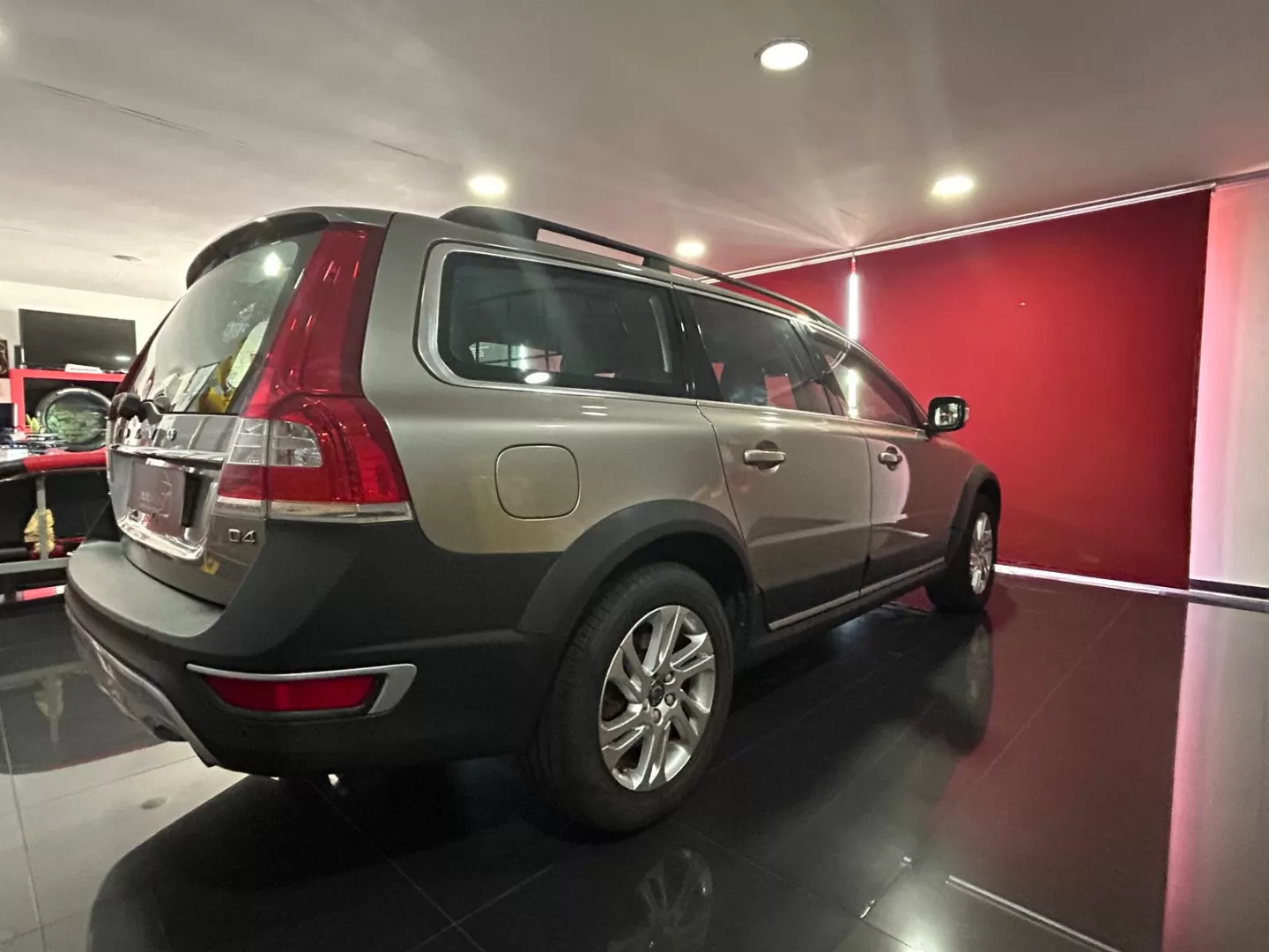 Volvo XC 70 2.0 D4 Momentum - foto 6