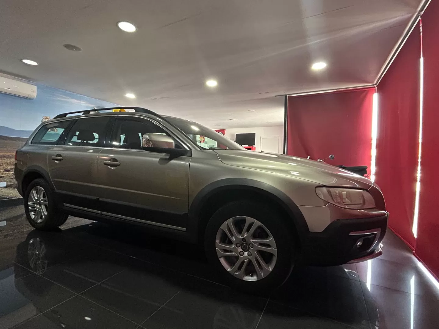 Volvo XC 70 2.0 D4 Momentum - foto 7