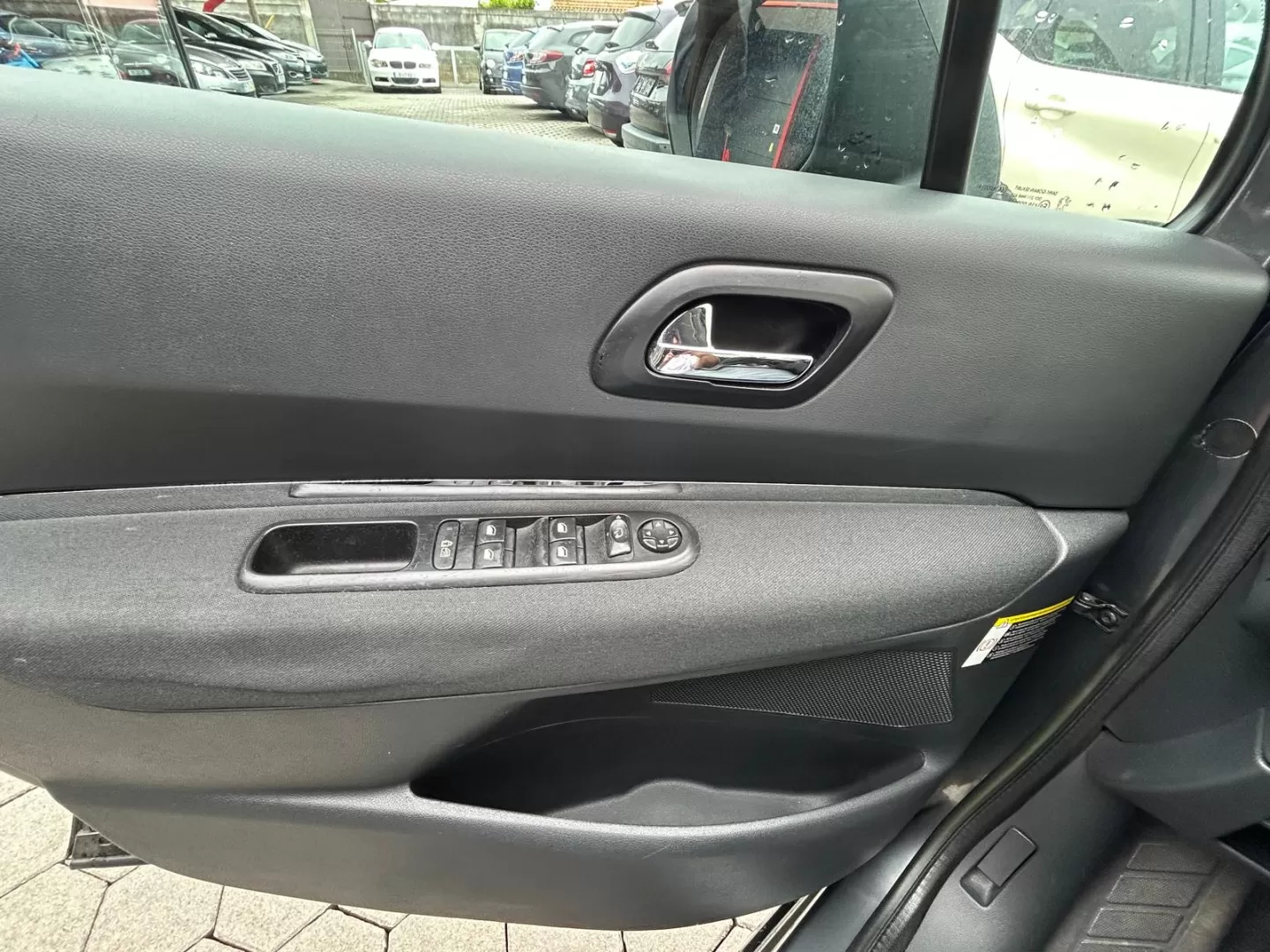 Peugeot 3008 1.6 HDi Active - foto 8