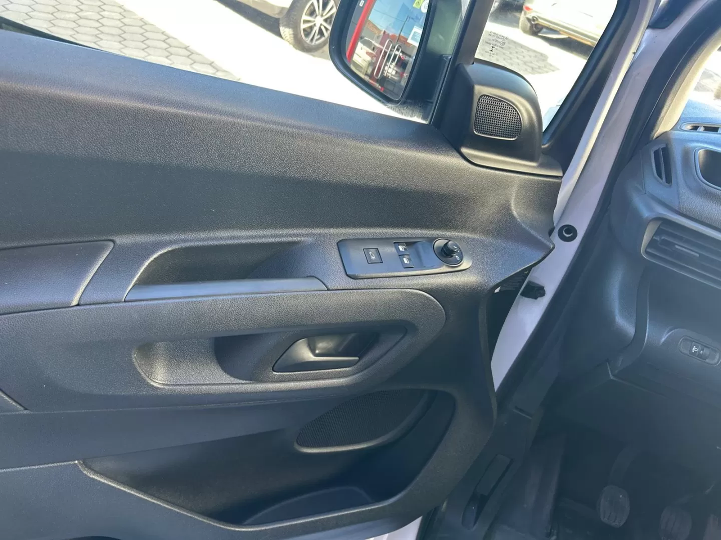 Citroën  BERLINGO 3 LUG - foto 7
