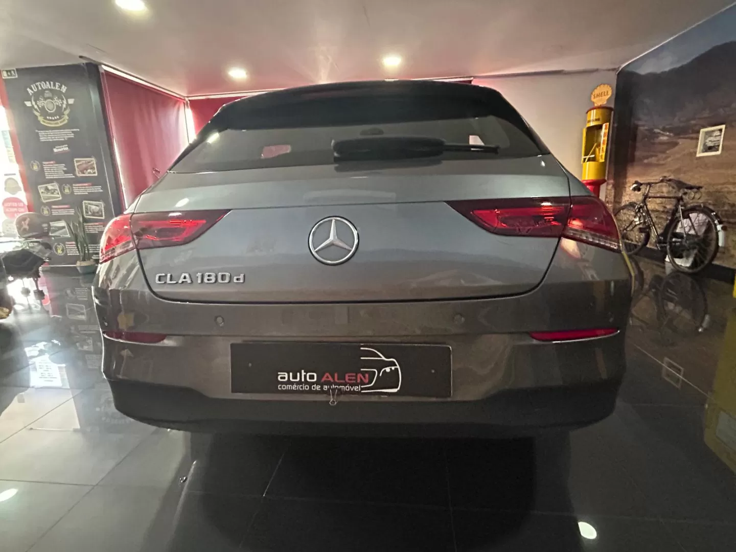Mercedes-Benz CLA 180 d Shooting Brake Style - foto 5