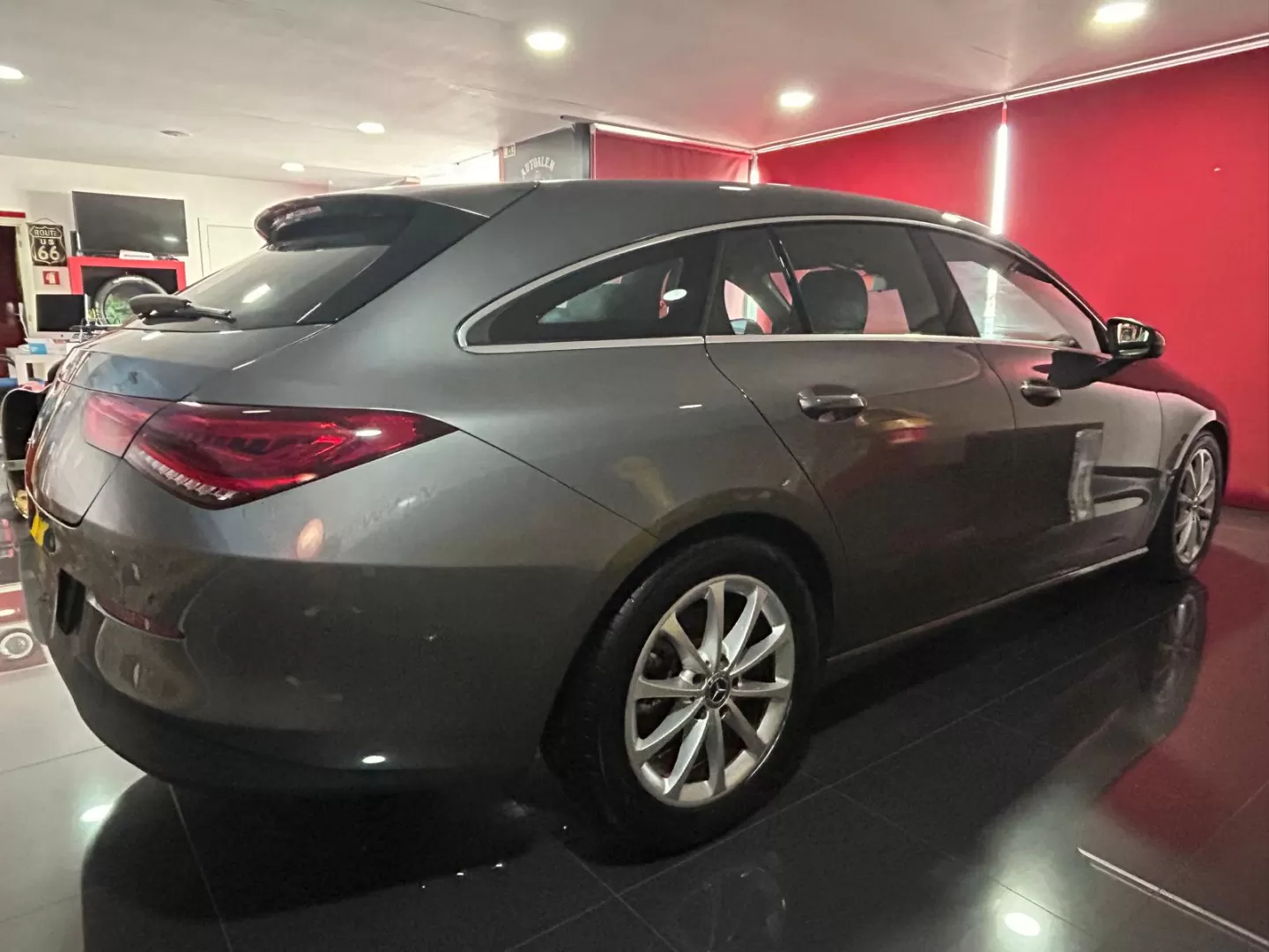 Mercedes-Benz CLA 180 d Shooting Brake Style - foto 8