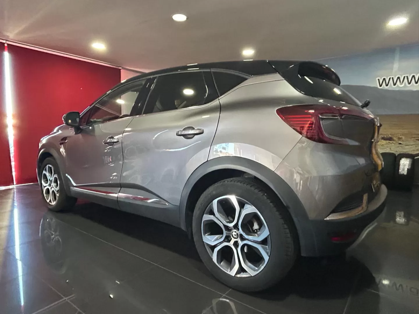 Renault Captur 1.6 E-Tech Full Hybrid Evolution - foto 4
