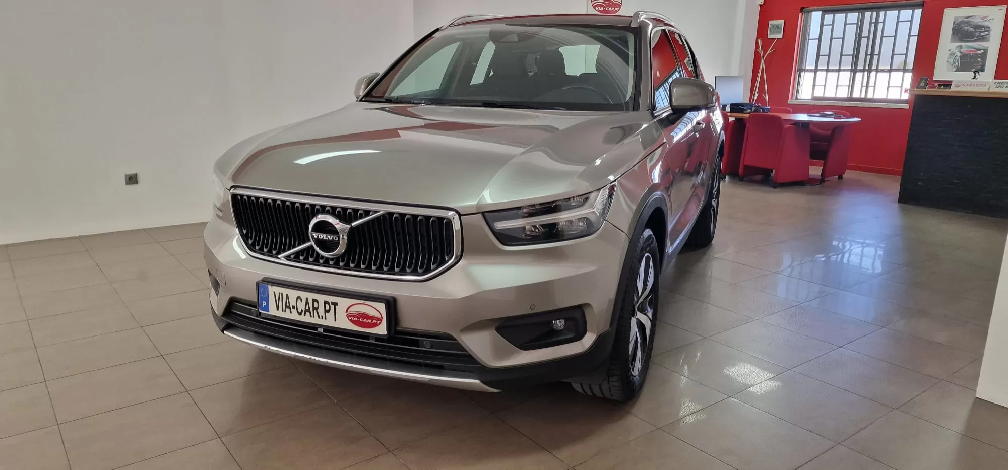 Volvo XC 40 1.5 T2 Automático - foto 3