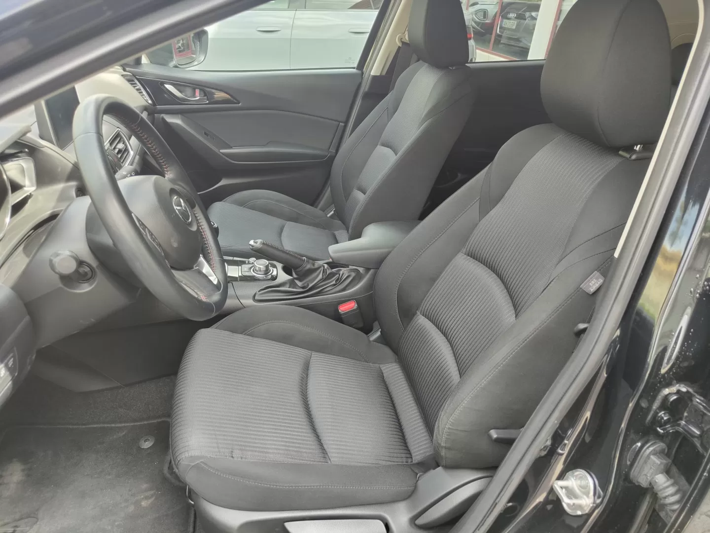 Mazda 3 1.5 Sky-D Excellence Pack HT Navi - foto 7