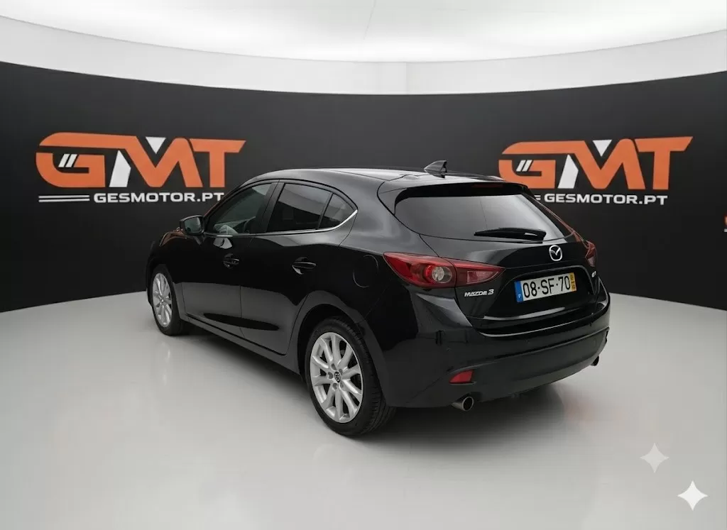 Mazda 3 1.5 Sky-D Excellence Pack HT Navi - foto 2