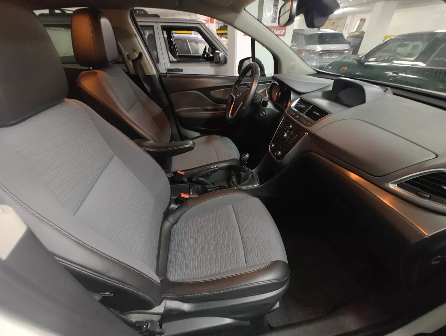 Opel Mokka 1.6 CDTI Black Line S/S - foto 6