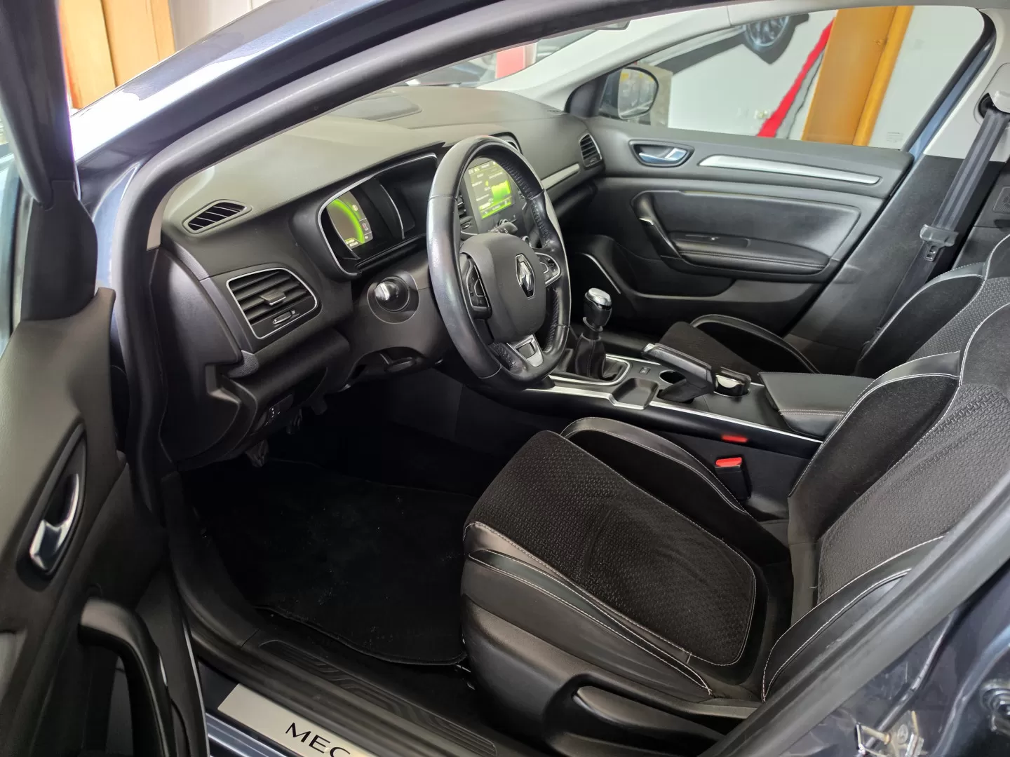 Renault Mégane Sport Tourer 1.5 dCI Intense S/S - foto 5