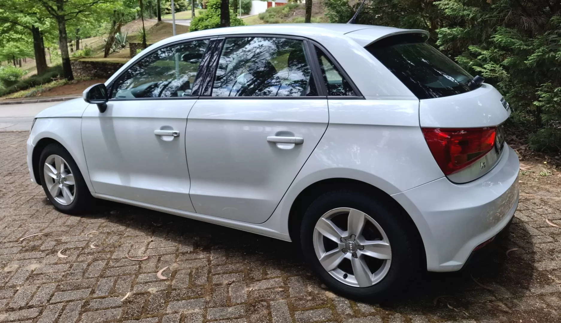 Audi A1 Sportback 1.4 TDI Sport - foto 7