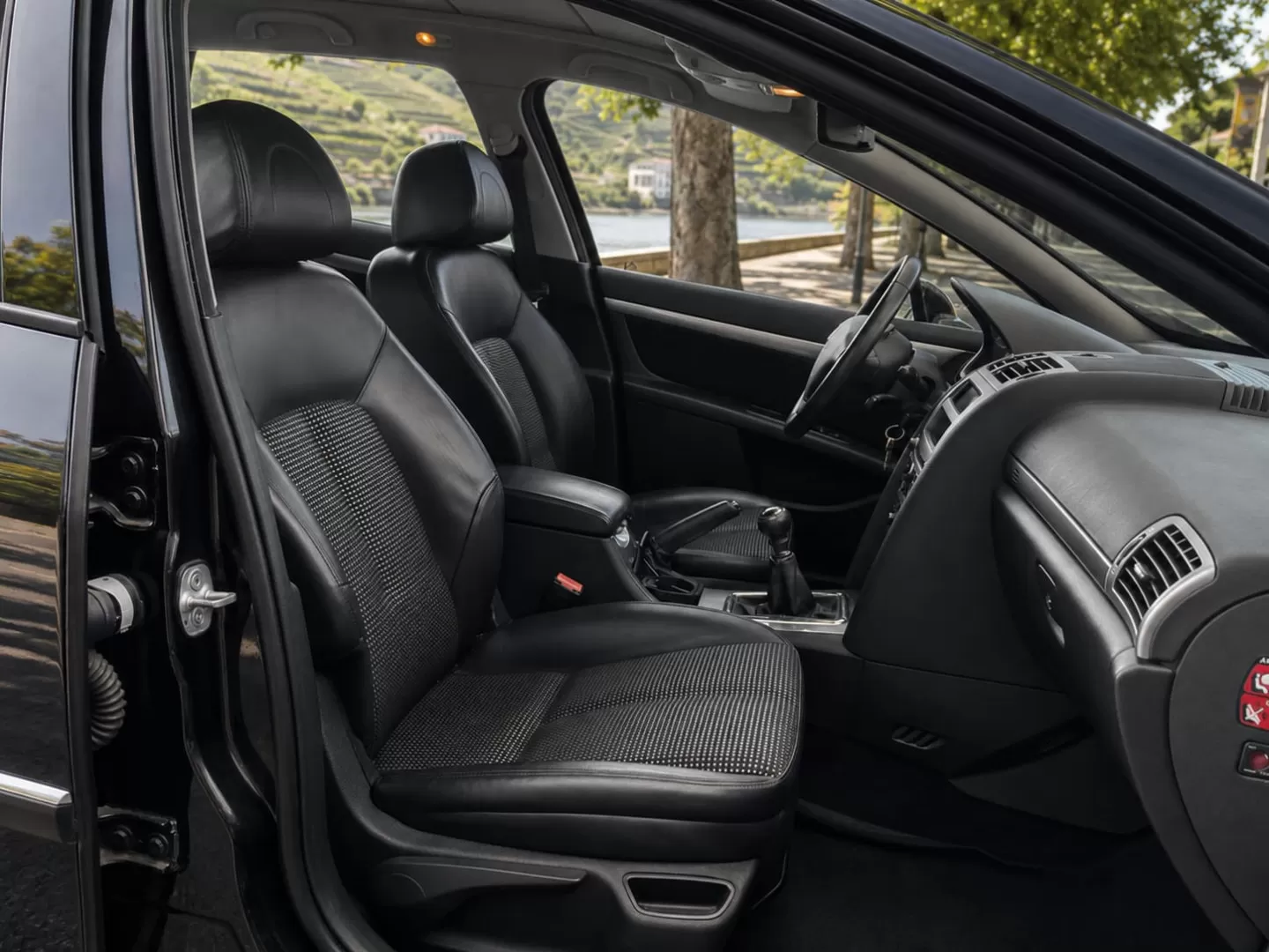 Peugeot 407 SW 2.0 HDi Executive - foto 5