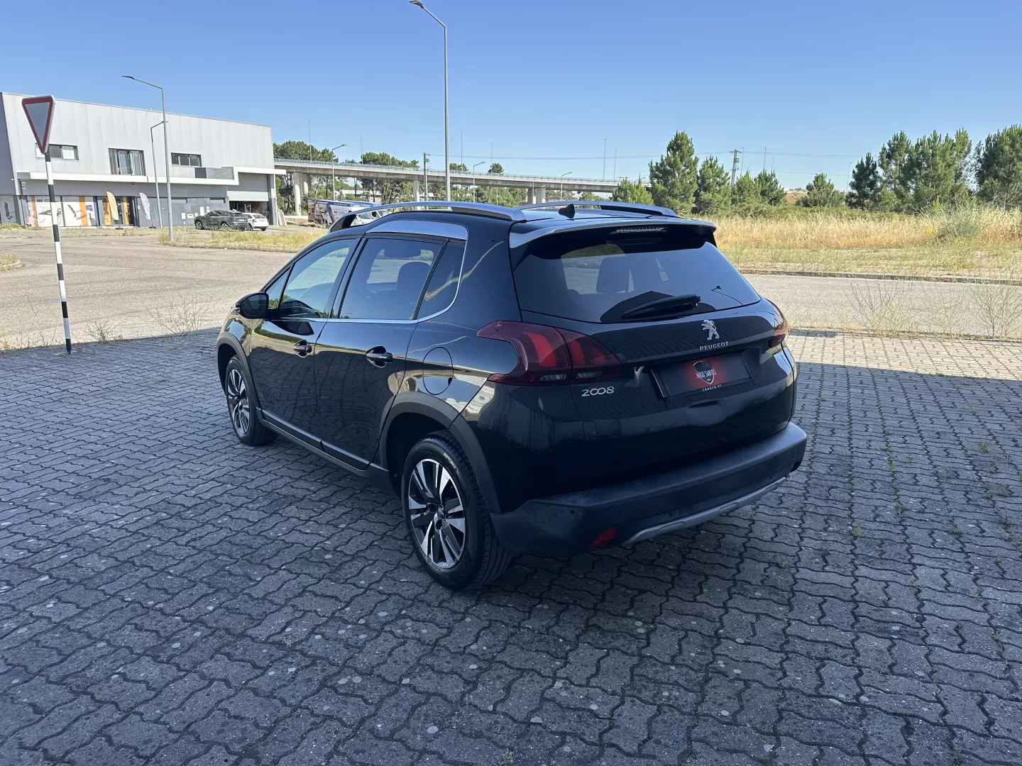 Peugeot 2008 BlueHDi FAP 120 STOP & START EAT6 Allure - foto 6