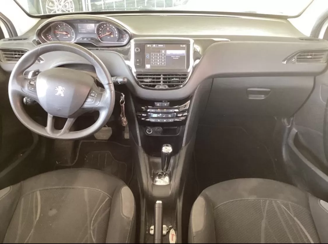 Peugeot 208 1.4 HDi Active - foto 3