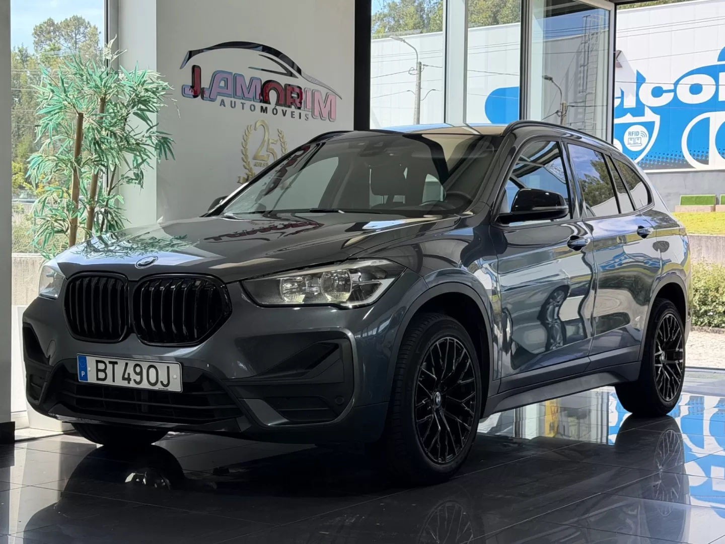 BMW X1 16 d sDrive xLine - foto 6