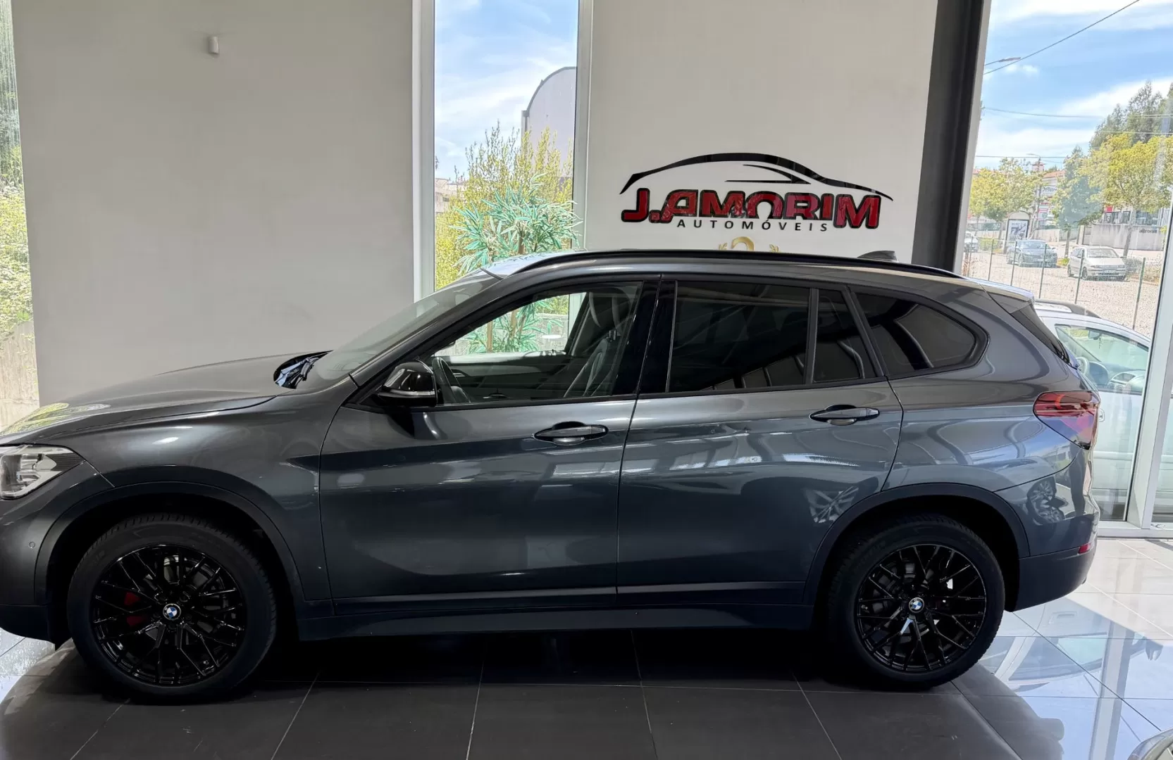 BMW X1 16 d sDrive xLine - foto 8