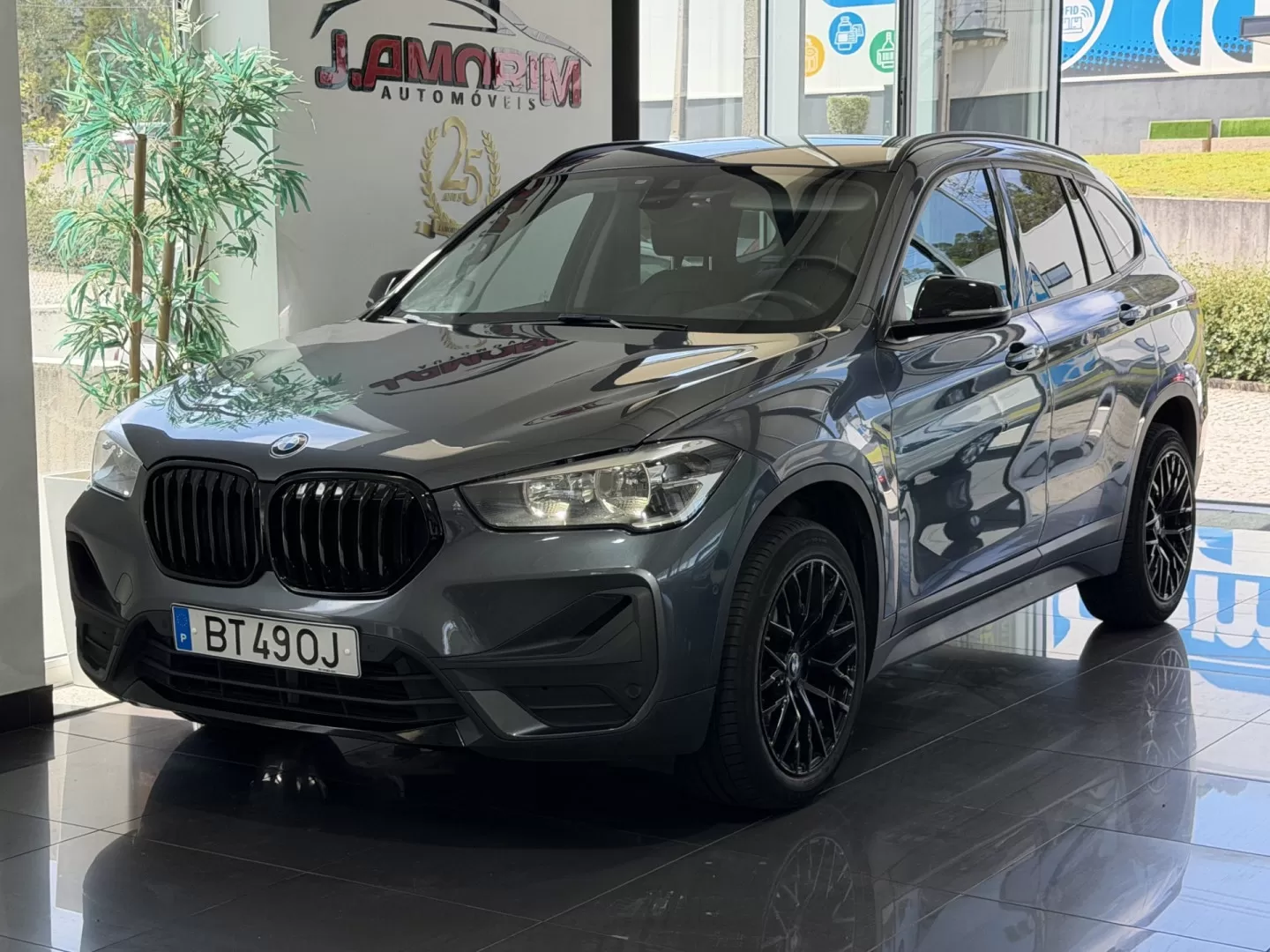 BMW X1 16 d sDrive xLine