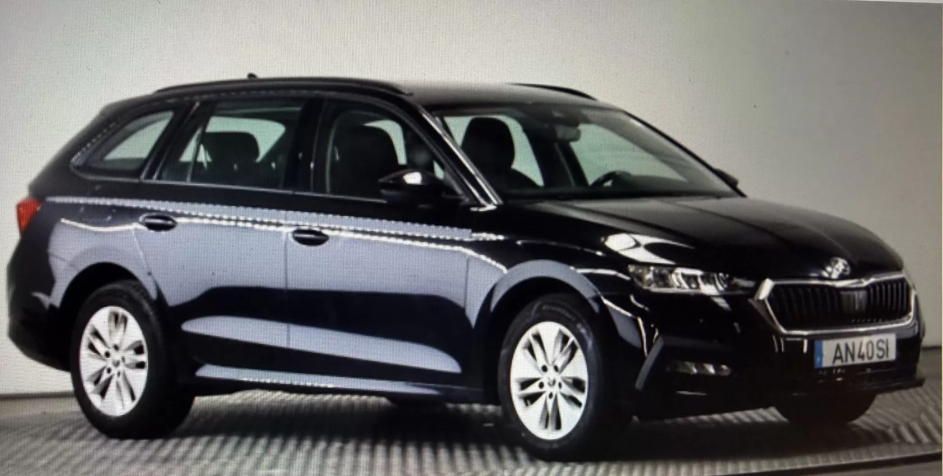 Skoda Octavia Break 2.0 TDI Sportline DSG - foto 2