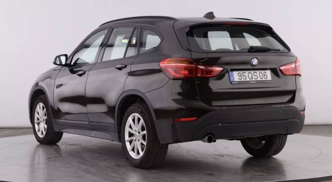 BMW X1 16 d sDrive - foto 4
