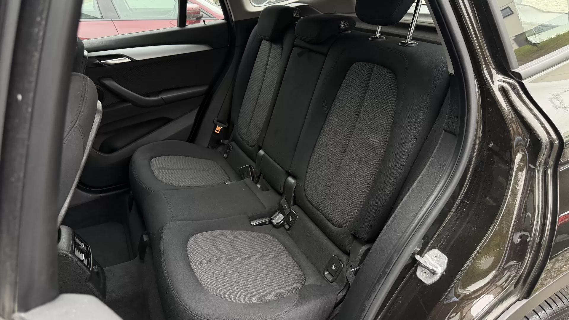 BMW X1 16 d sDrive - foto 8