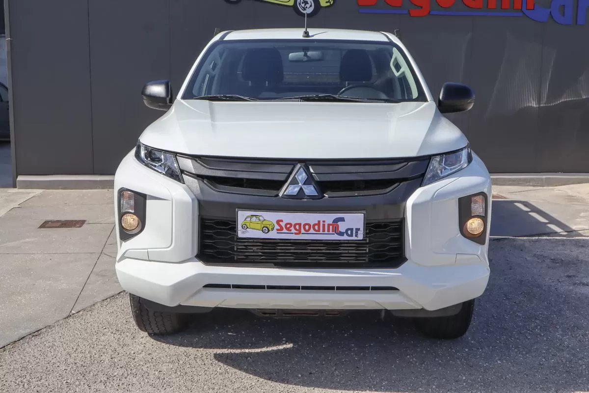 Mitsubishi L200 2.3 DI-D Club Invite Strakar Look 4WD - foto 2