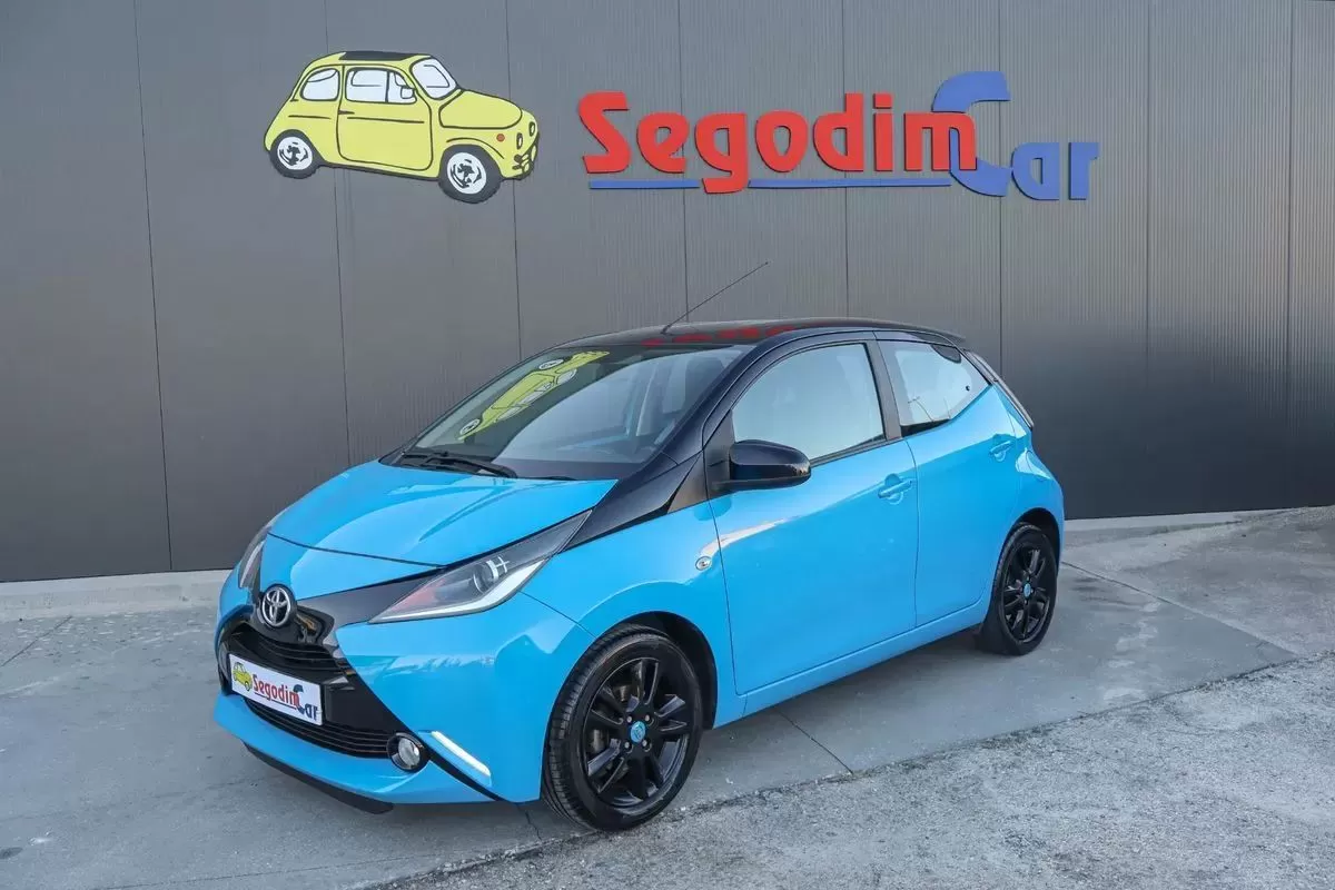 Toyota Aygo 1.0 X-Play+AC+X-Touch