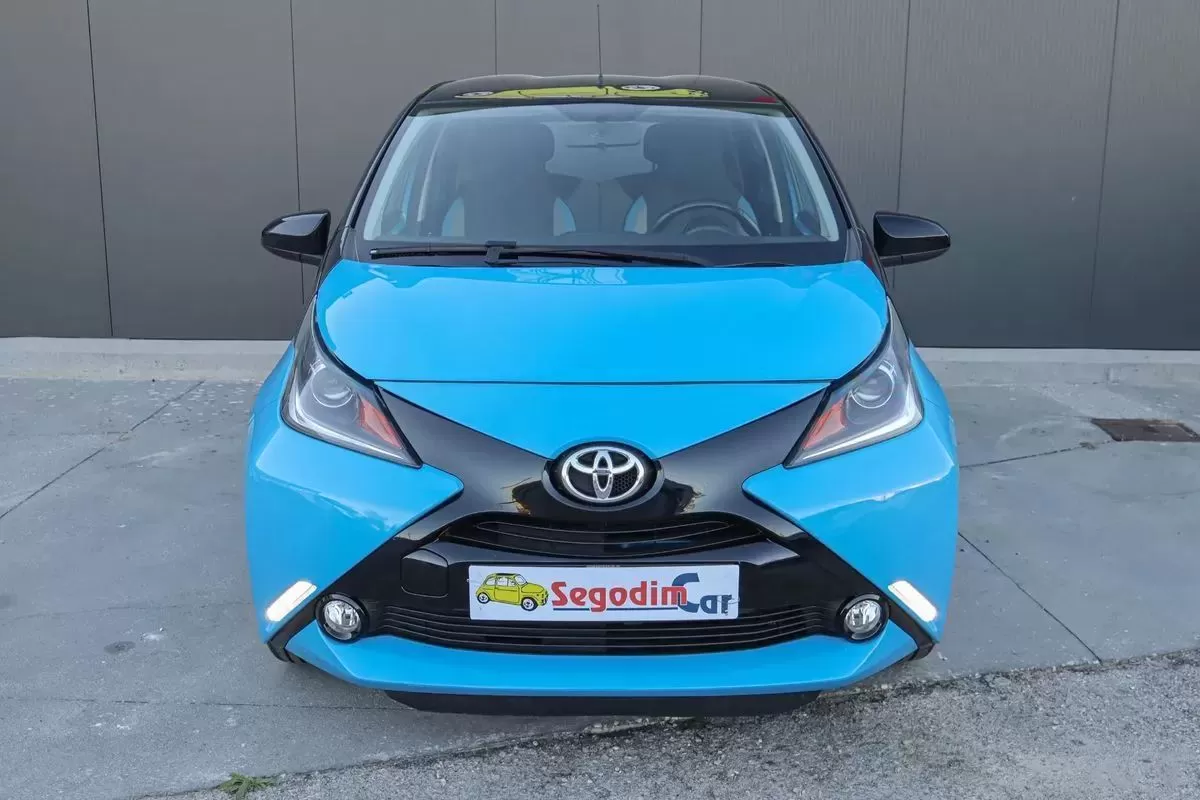 Toyota Aygo 1.0 X-Play+AC+X-Touch - foto 2