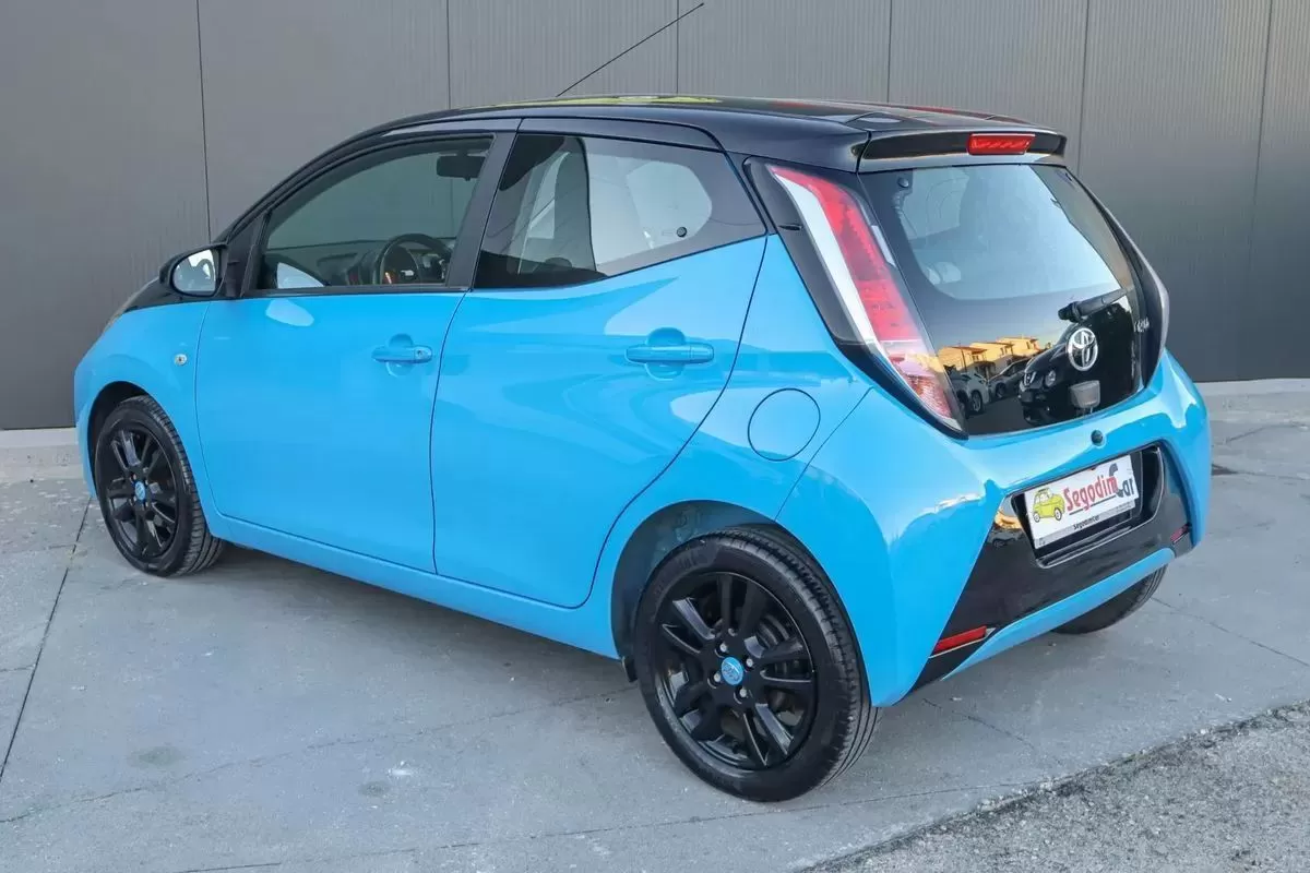 Toyota Aygo 1.0 X-Play+AC+X-Touch - foto 6