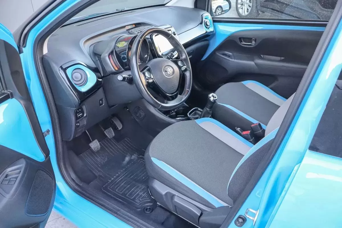 Toyota Aygo 1.0 X-Play+AC+X-Touch - foto 8
