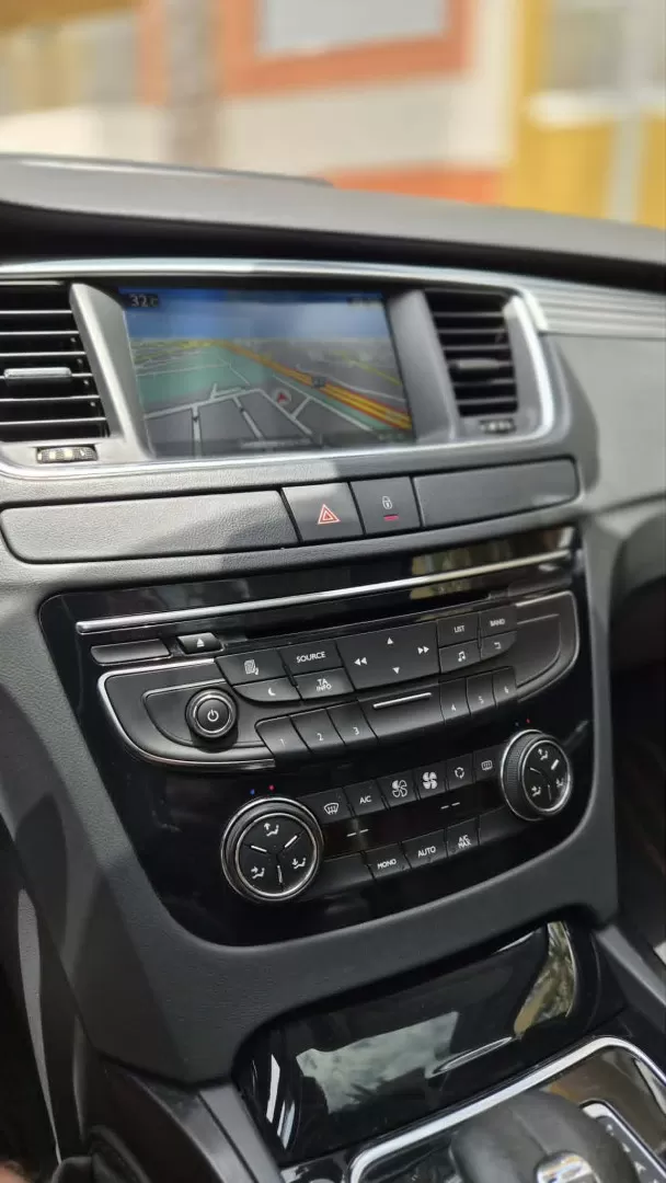 Peugeot 508 RXH 2.0 HDi Hybrid4 2-Tronic - foto 7