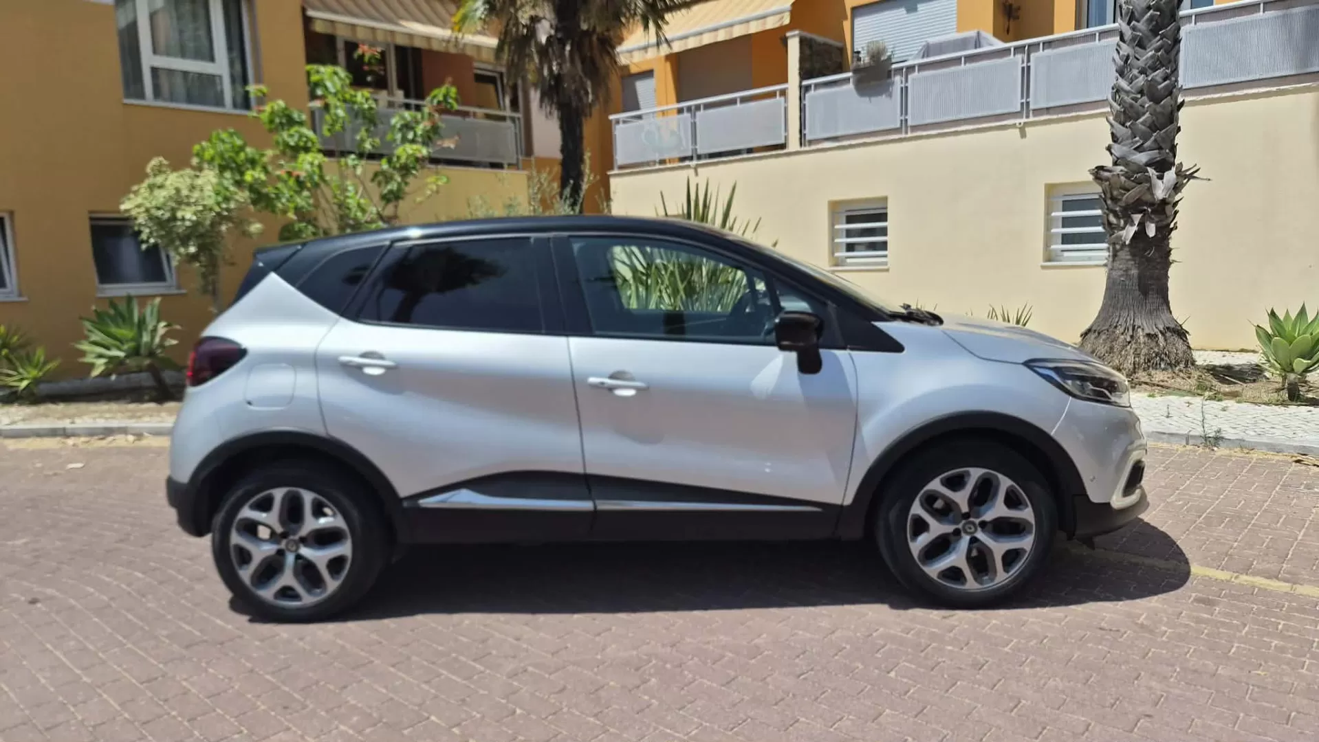 Renault Captur 1.5 dCi Exclusive - foto 8