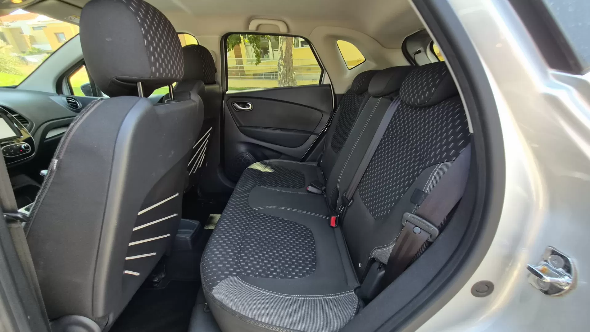 Renault Captur 1.5 dCi Exclusive - foto 7