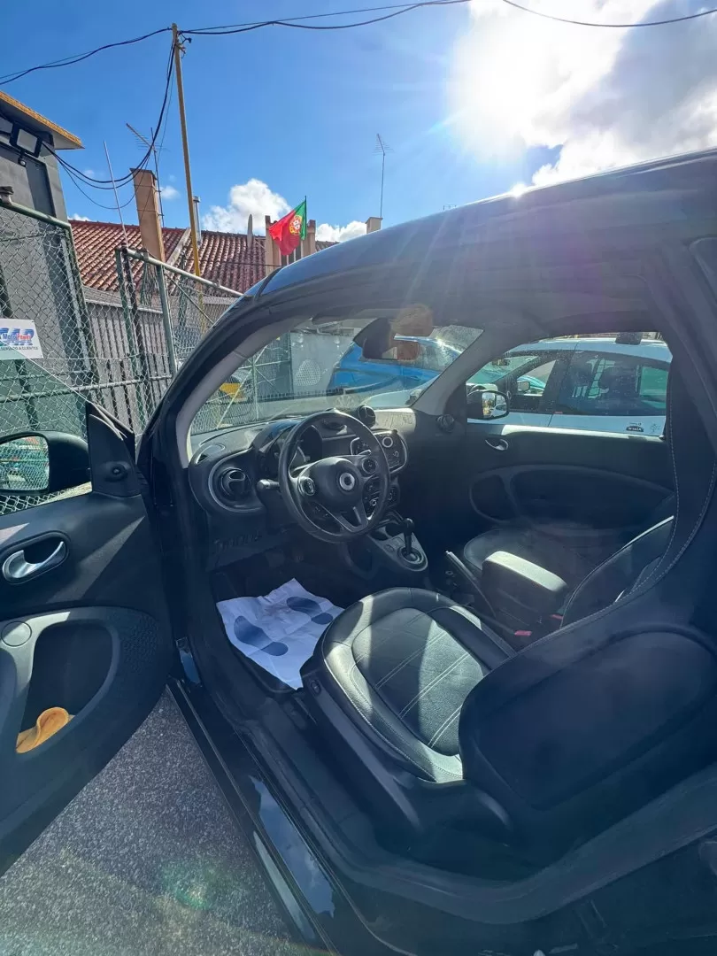 Smart Fortwo Cabrio 1.0 71 Prime Aut. - foto 2