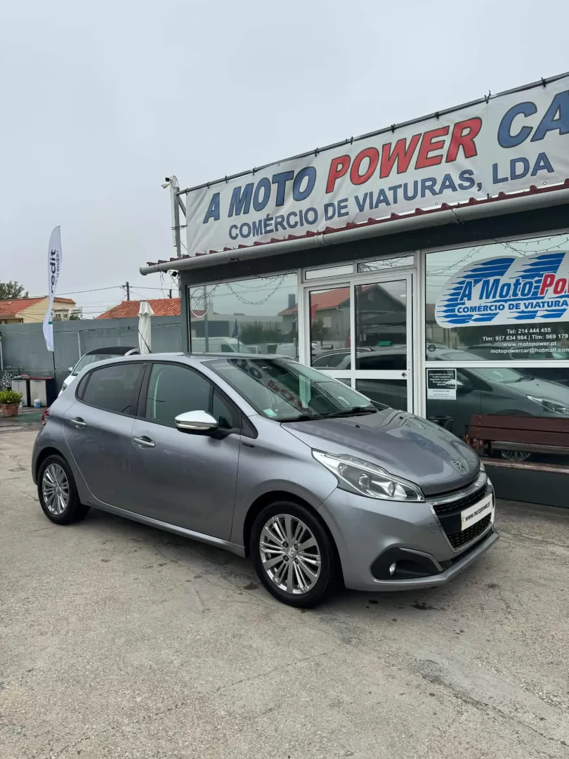 Peugeot 208 1.2 PureTech Signature