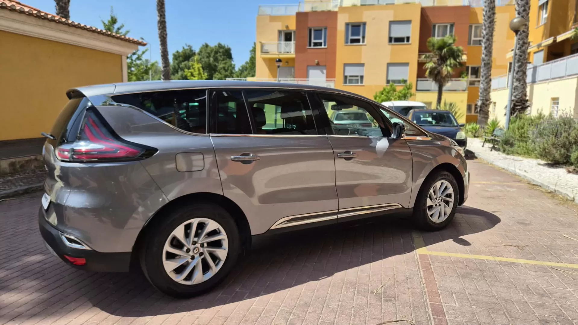 Renault Espace 1.6 dCi Zen EDC - foto 3
